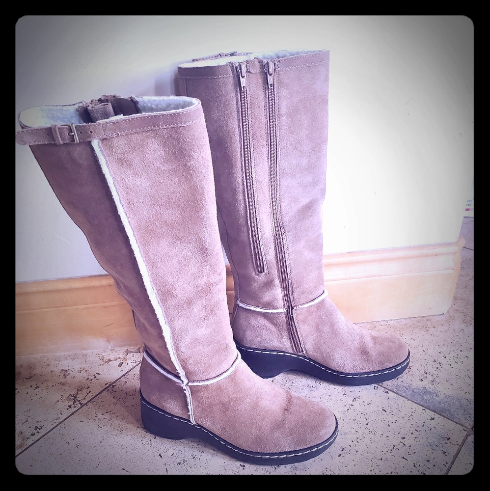 Aerosoles suede boots